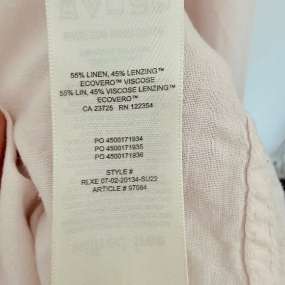 Aritzia Wilfred Free Relaxed Linen Button-Down Shirt — Light Pink — Size L - Picture 2 of 5